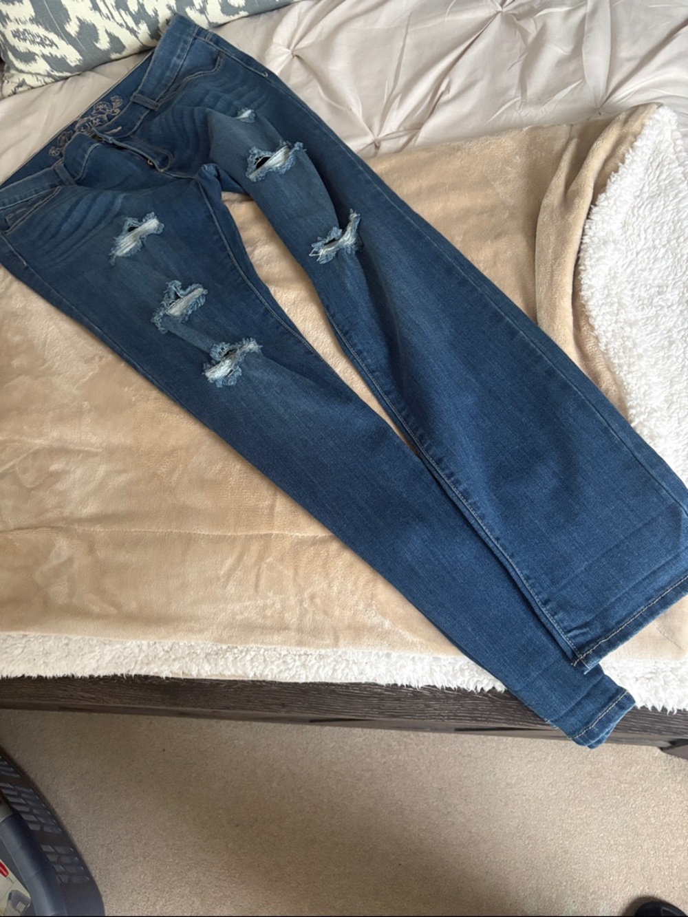 Wax Jean Women's Dark Blue Distressed  Jeans